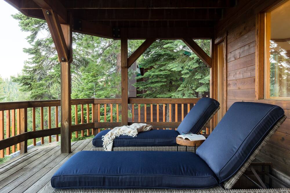 Photo of Outdoor in Kingswood Estates