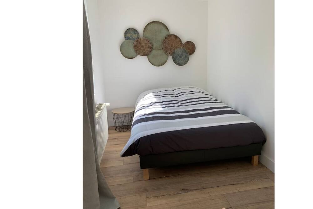 Photo of Bedroom in Troyes