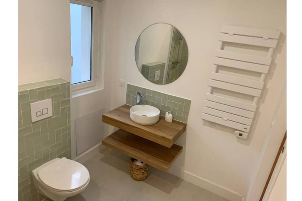 Photo of Bathroom in Troyes