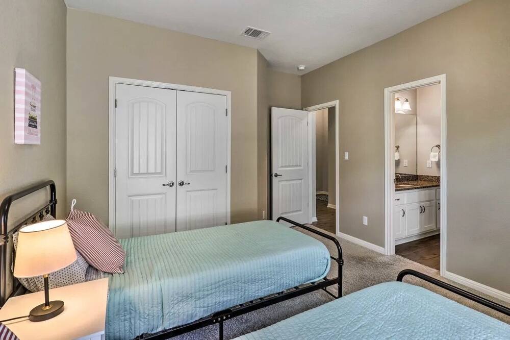 Photo of Bedroom in Pflugerville