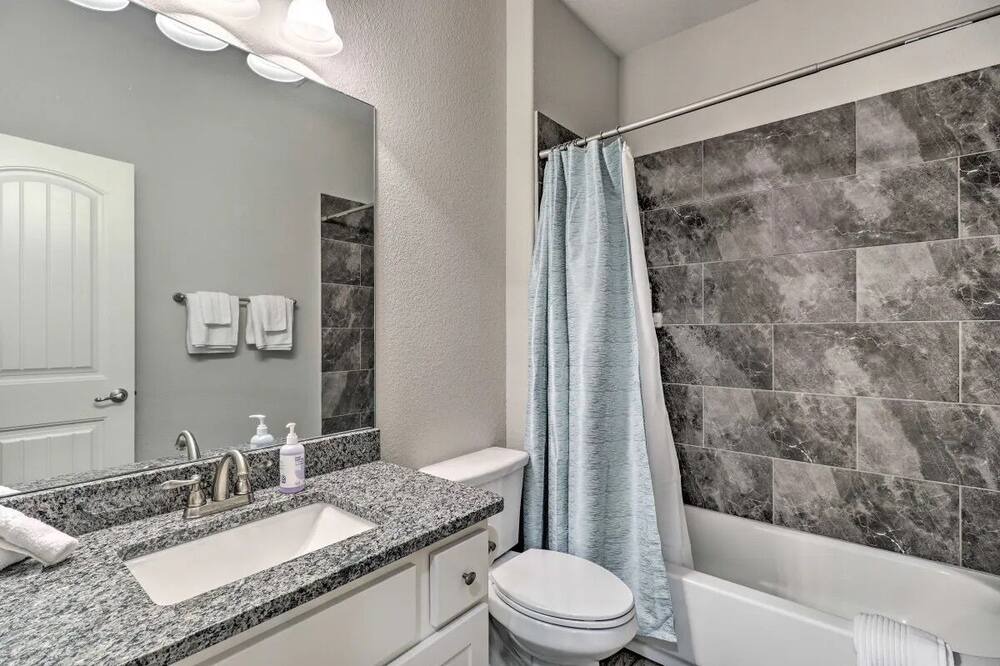 Photo of Bathroom in Pflugerville