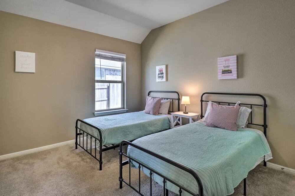 Photo of Bedroom in Pflugerville