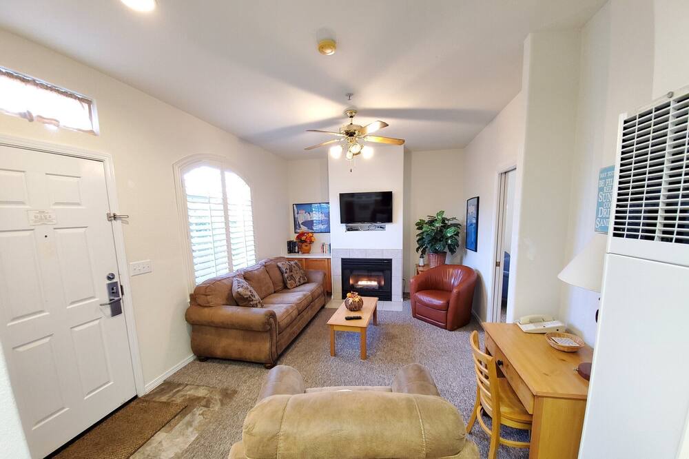 Photo of Bedroom in Oceano