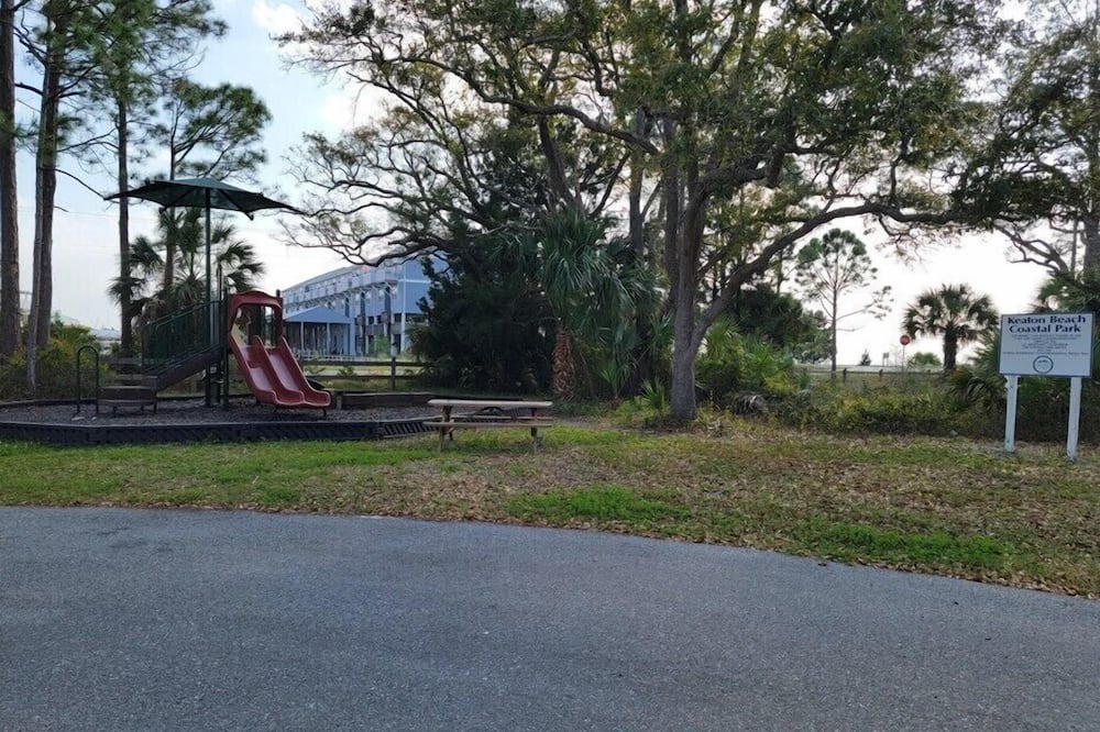 Photo of Others in Salem