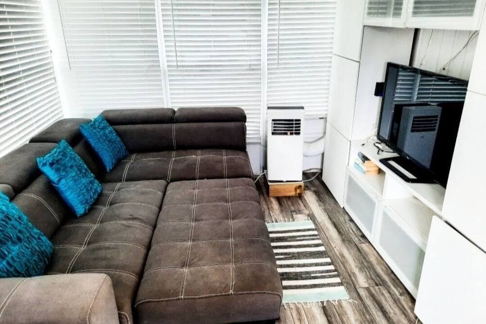 Photo of Livingroom in Sherkston