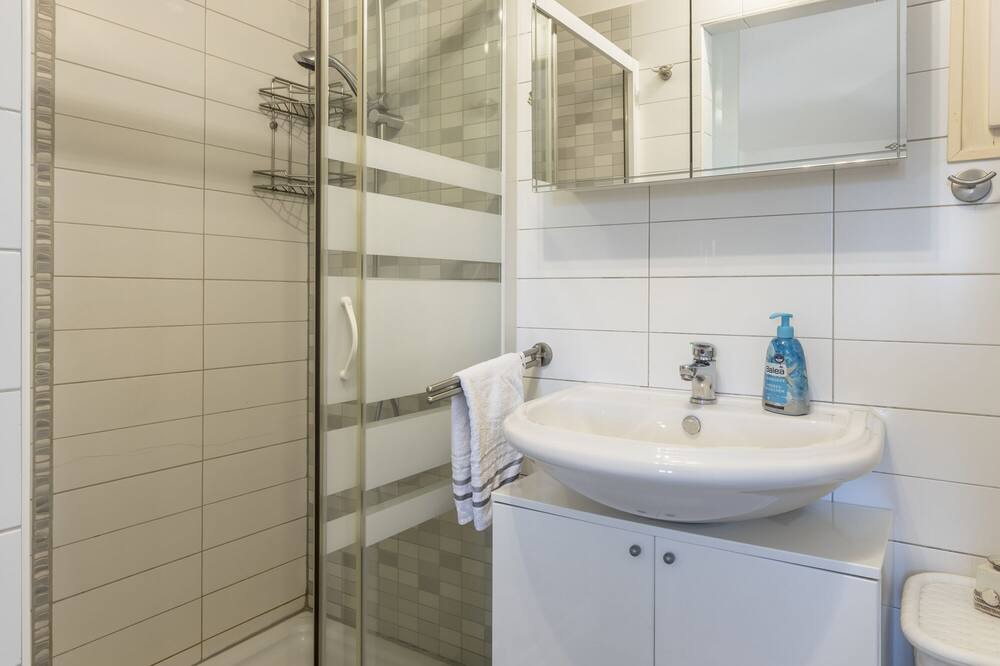 Photo of Bathroom in Dol