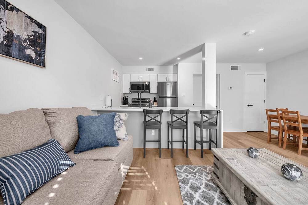 Photo of Livingroom in Barton Hills