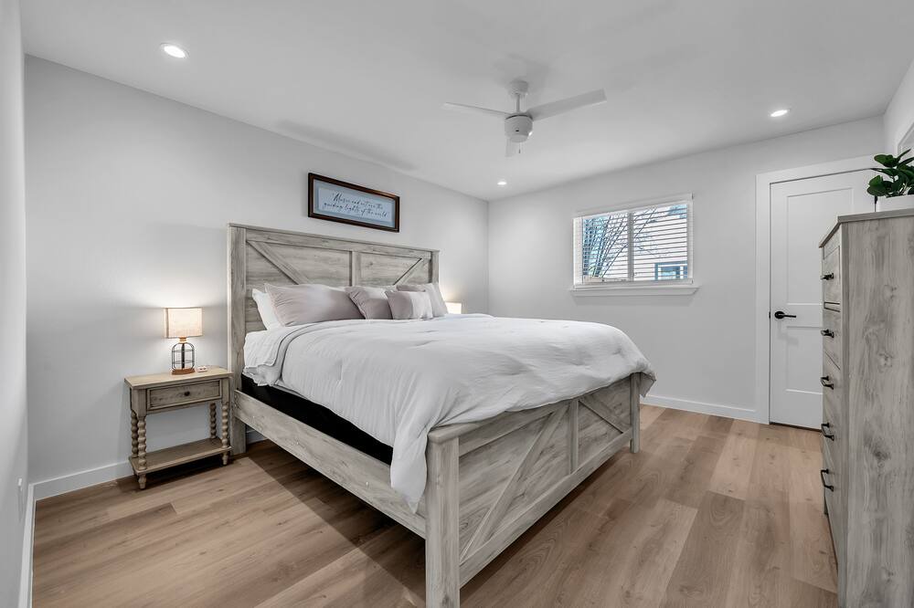 Photo of Bedroom in Barton Hills