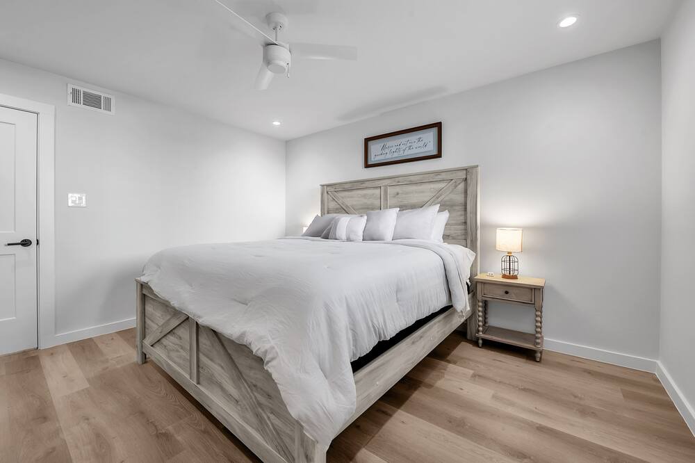 Photo of Bedroom in Barton Hills