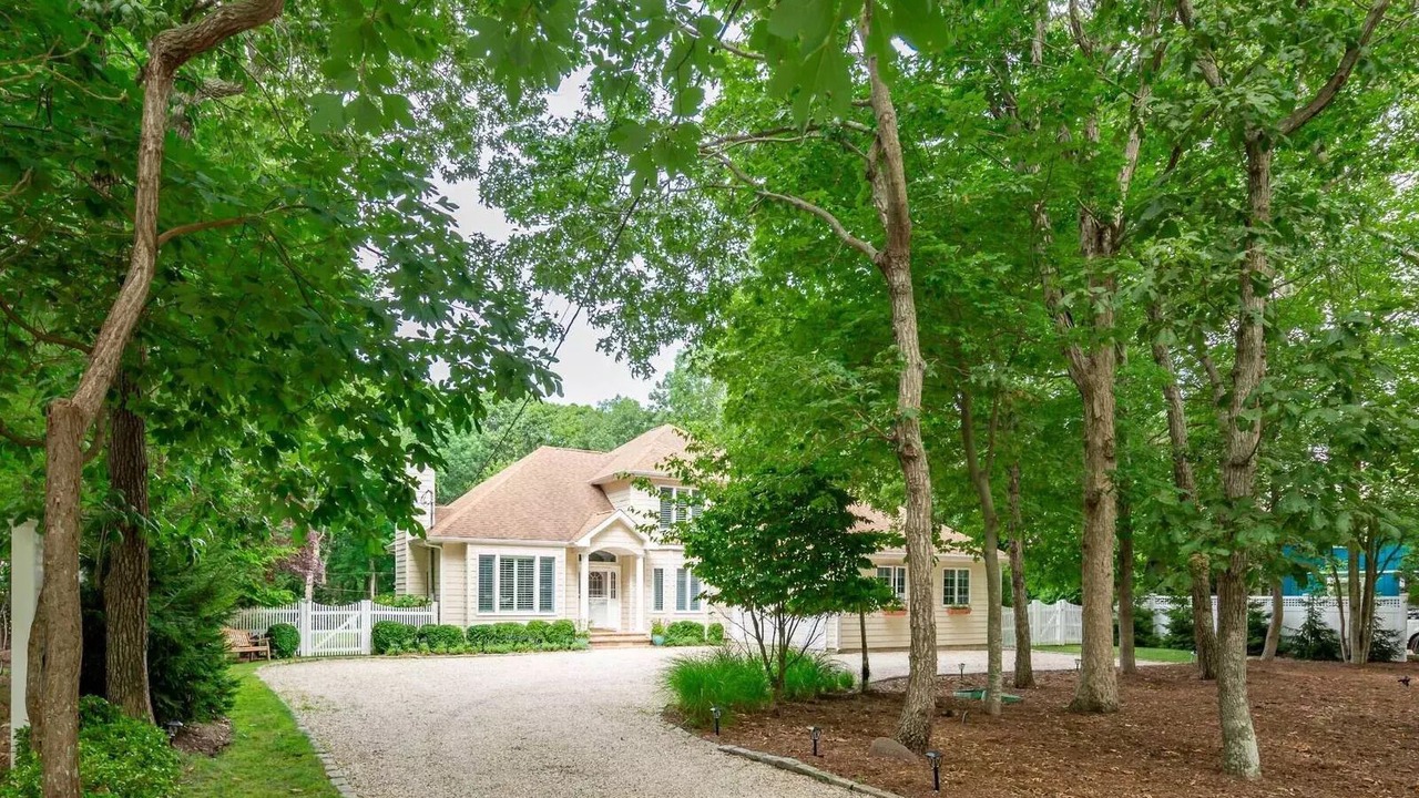 Photo of Outdoor in Lion Head Beach