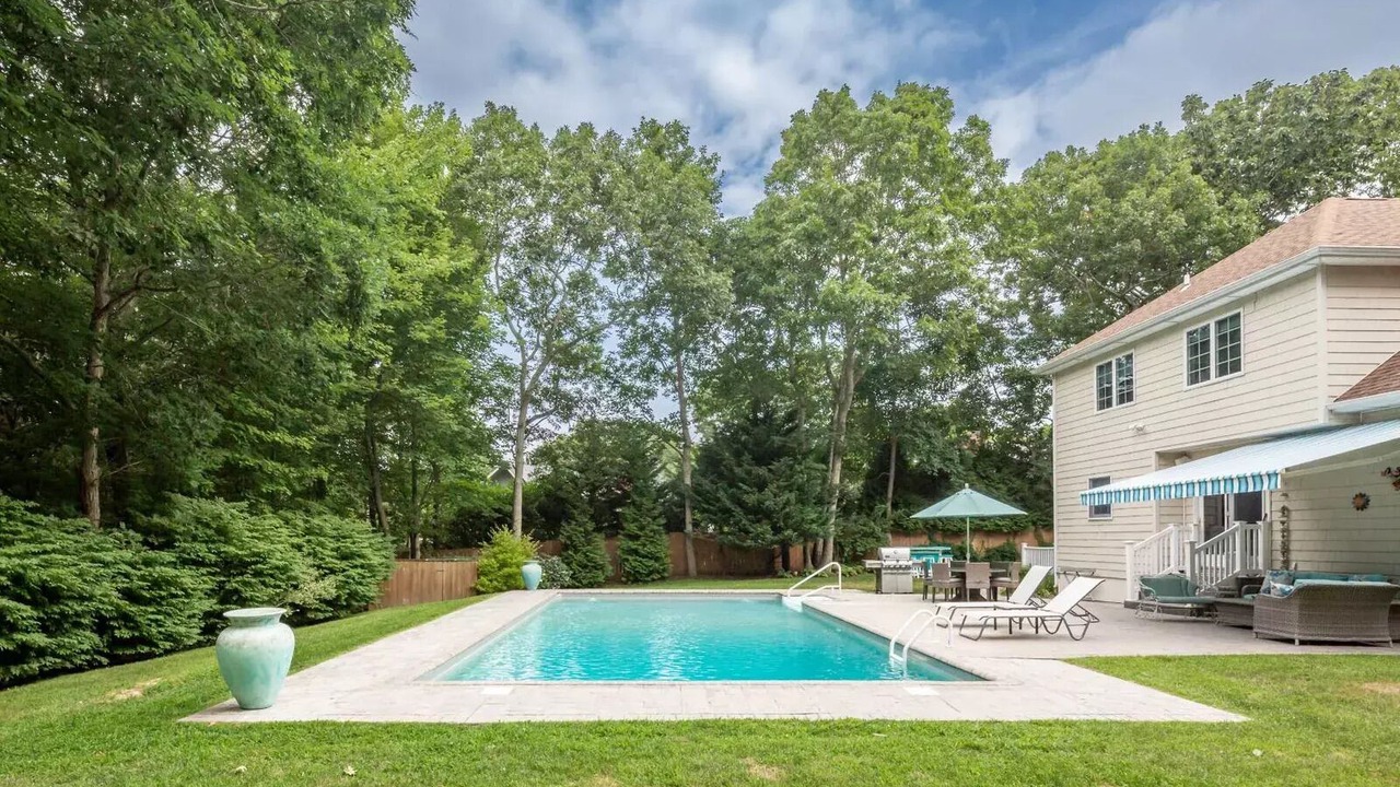 Photo of Outdoor in Lion Head Beach