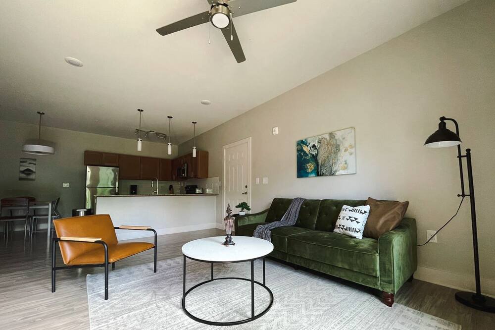 Photo of Livingroom in Rock Creek