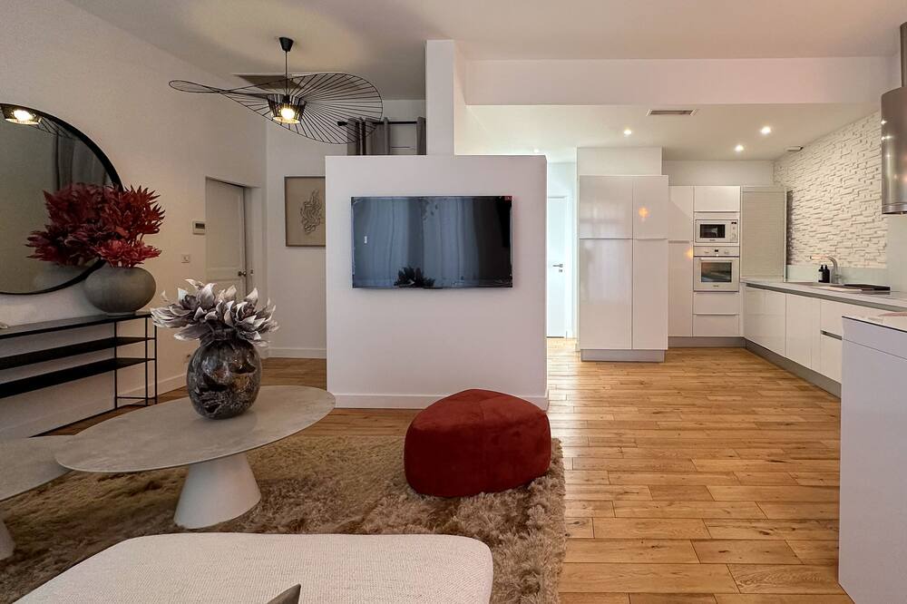 Photo of Livingroom in Boujan-sur-Libron