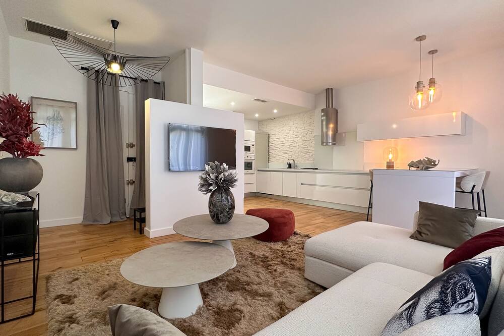 Photo of Livingroom in Boujan-sur-Libron