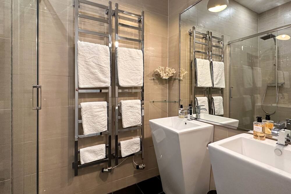 Photo of Bathroom in Boujan-sur-Libron