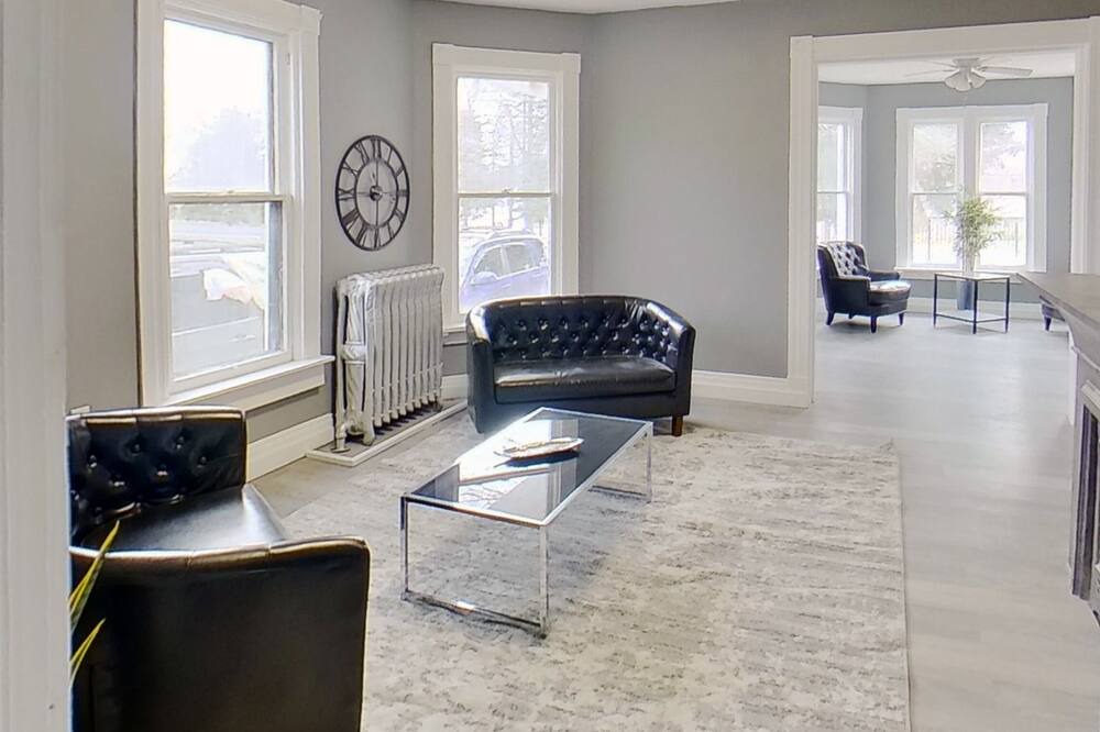 Photo of Others in Franklin