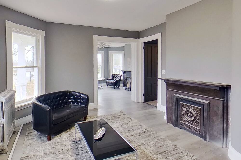 Photo of Livingroom in Franklin