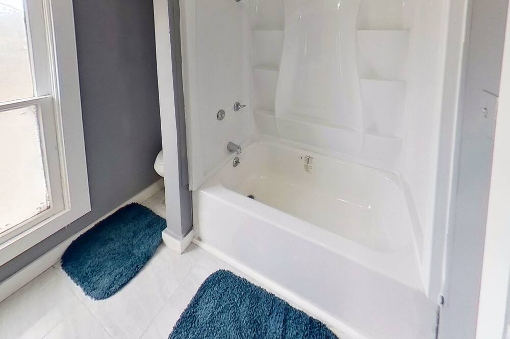 Photo of Bathroom in Franklin