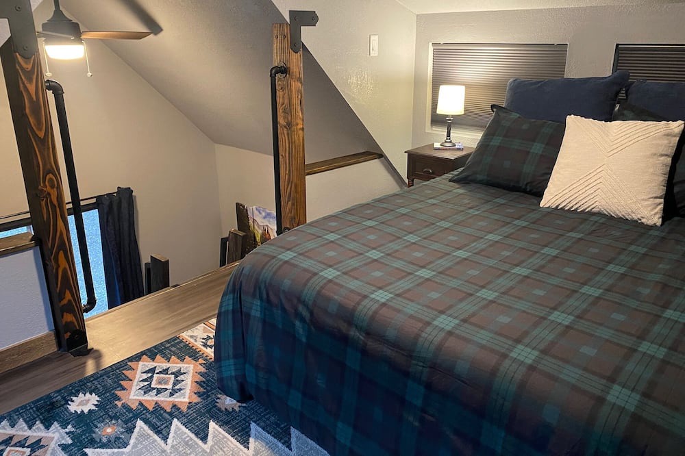 Photo of Bedroom in Maple Valley