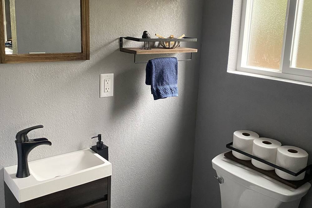 Photo of Bathroom in Maple Valley