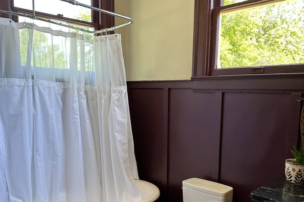 Photo of Bathroom in Forney