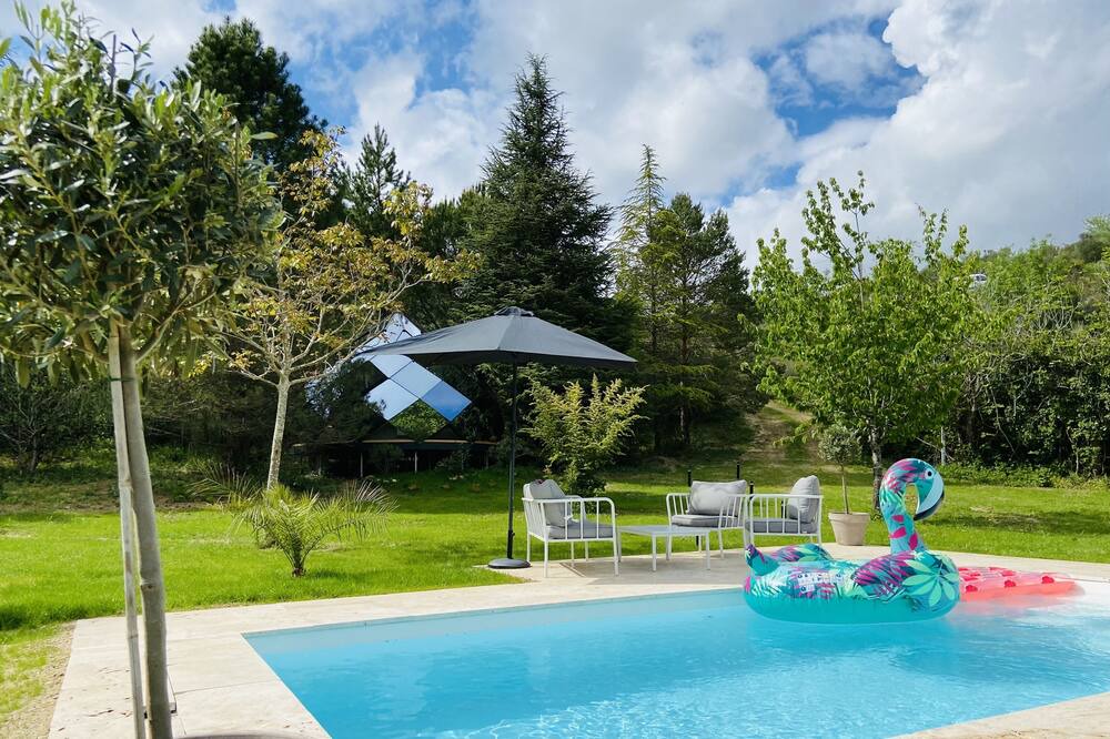 Photo of Outdoor in Montclar