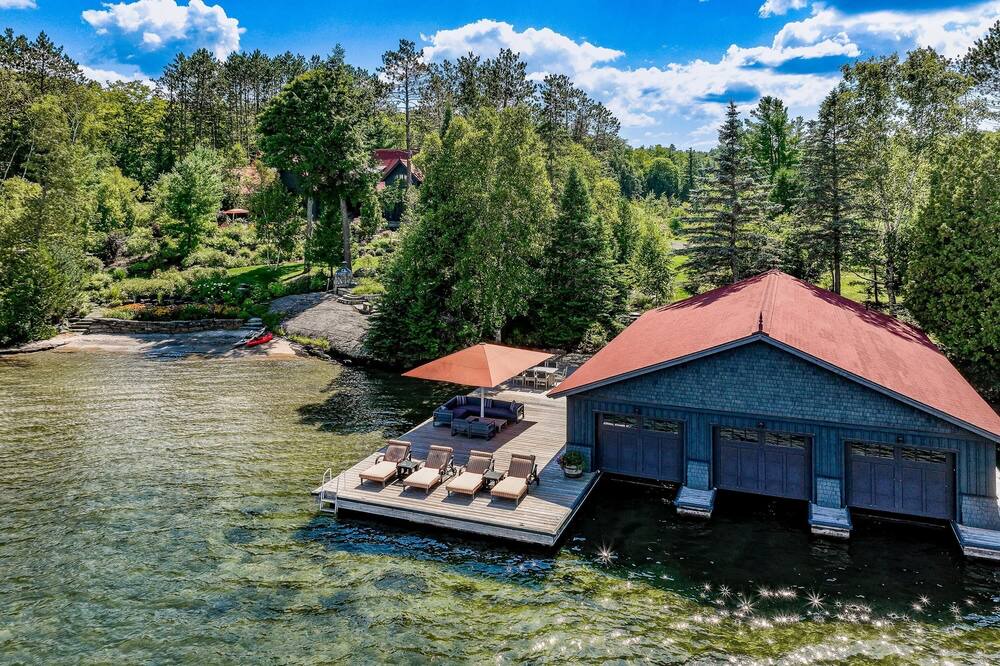 Photo of Others in Muskoka Lakes