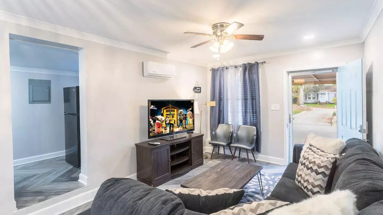 Photo of Livingroom in Hattiesburg
