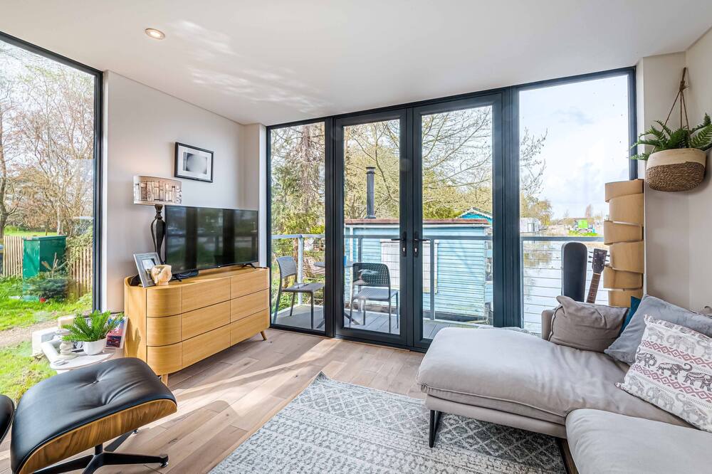 Photo of Livingroom in Appledram