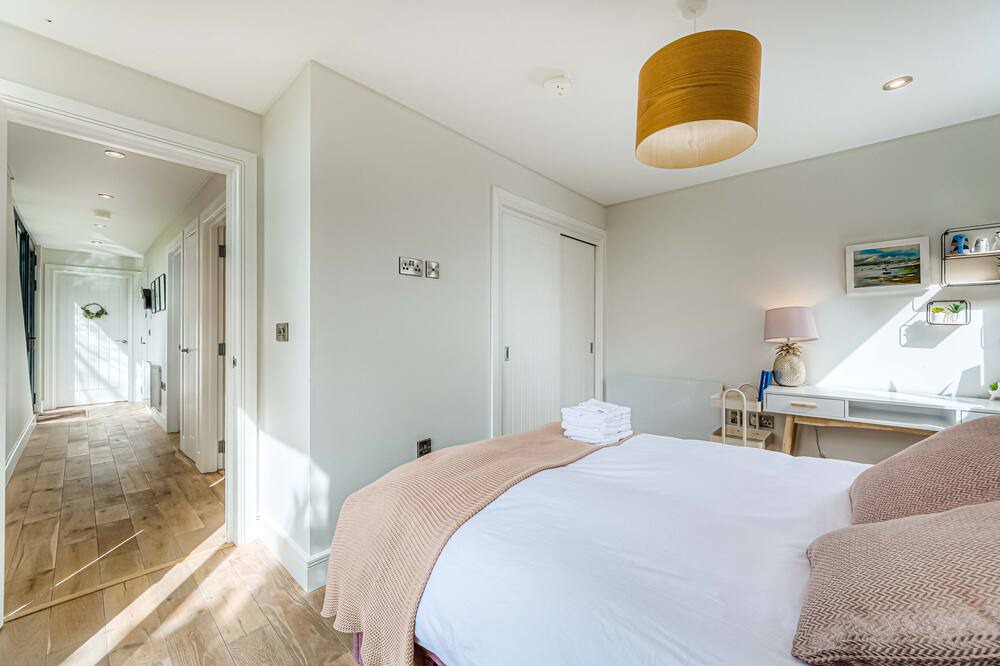 Photo of Bedroom in Appledram