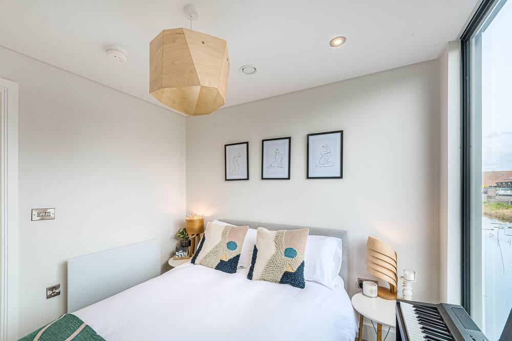 Photo of Bedroom in Appledram