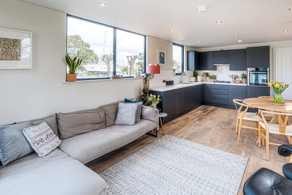 Photo of Livingroom in Appledram