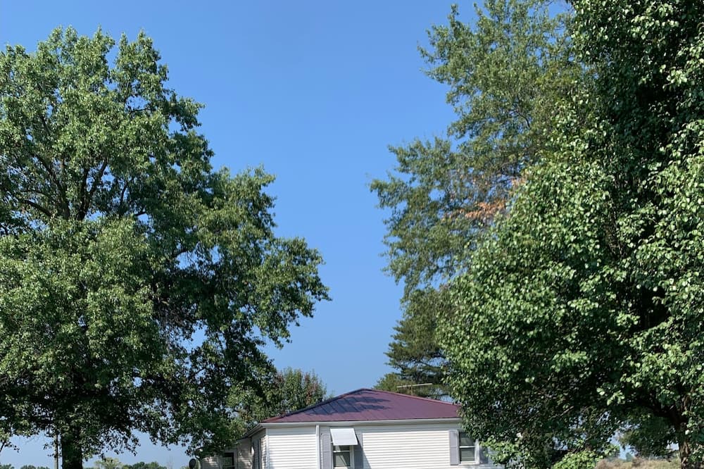 Photo of Outdoor in Monroe City