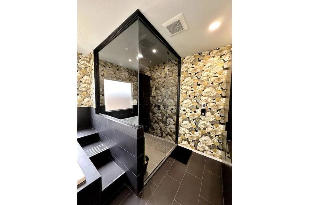 Photo of Bathroom in Abilene