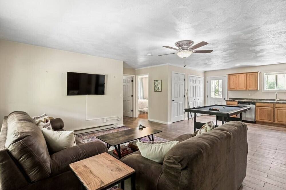 Photo of Others in Lansing