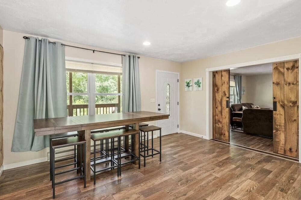 Photo of Others in Lansing