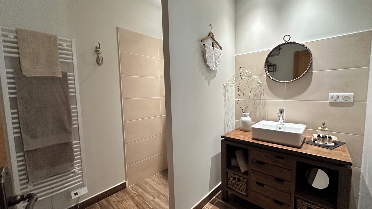 Photo of Bathroom in Bizeneuille