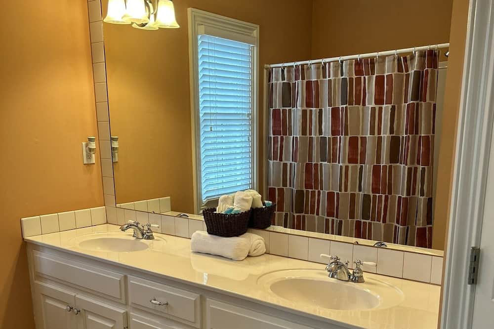 Photo of Bathroom in Oneonta