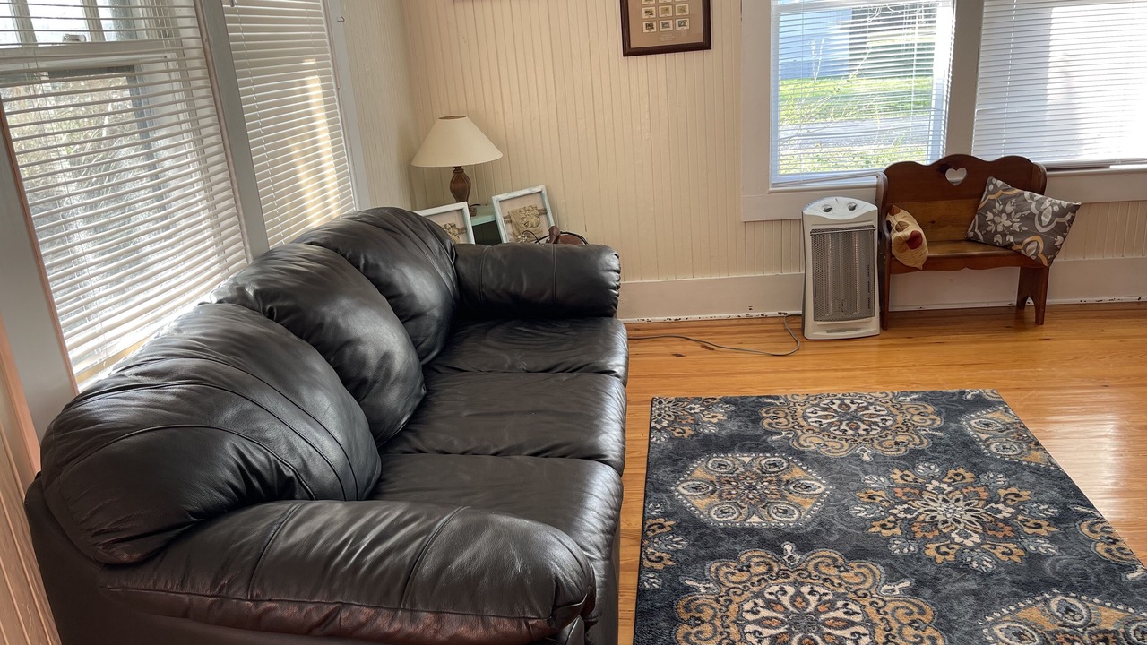 Photo of Livingroom in Gloucester