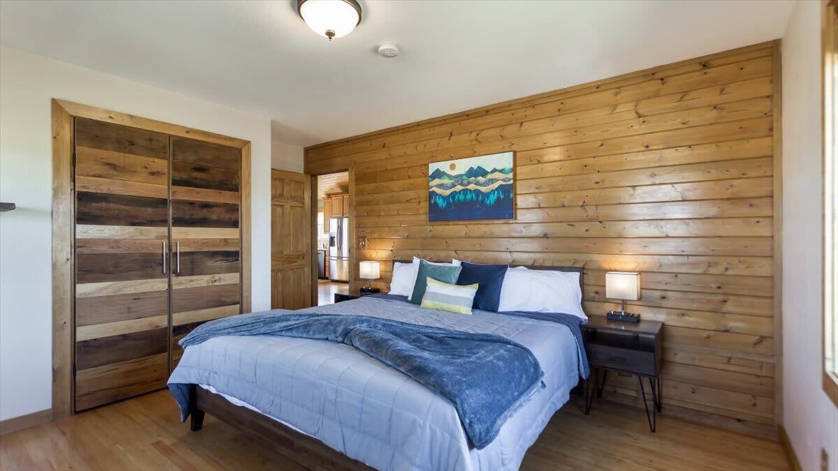 Photo of Others in Leigh Creek Estates