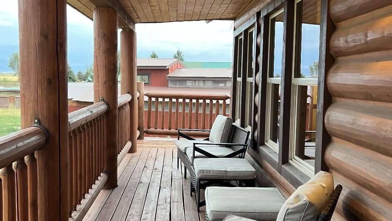 Photo of Outdoor in Leigh Creek Estates