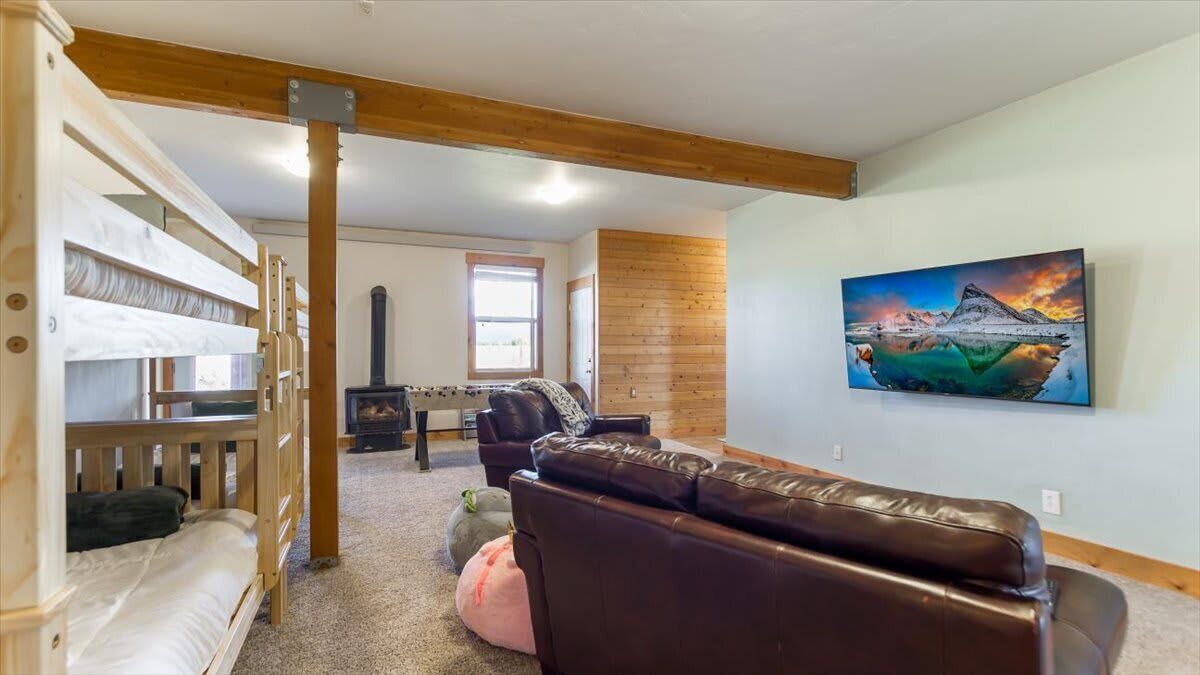 Photo of Others in Leigh Creek Estates