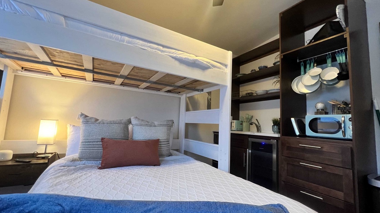 Photo of Others in Leigh Creek Estates