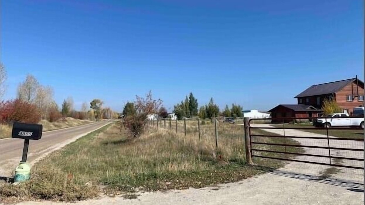 Photo of Outdoor in Leigh Creek Estates