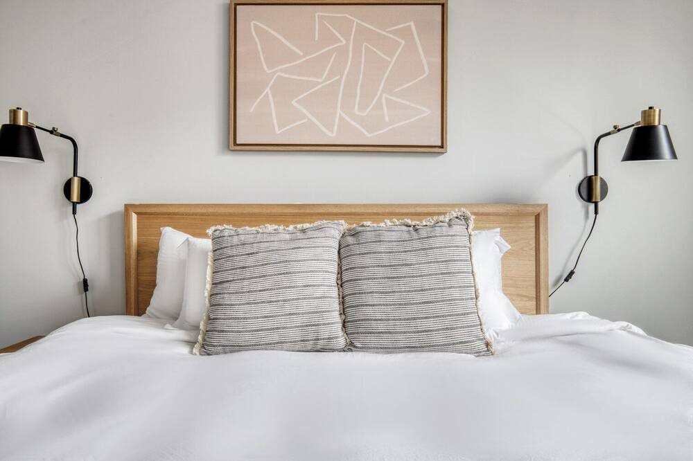Photo of Bedroom in Arlington Heights