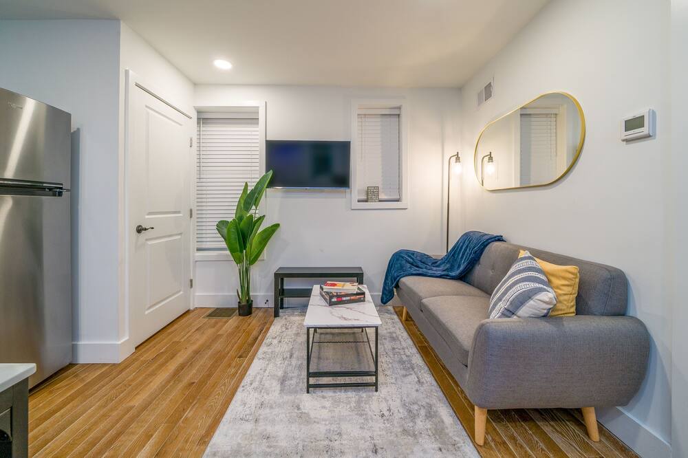 Photo of Livingroom in Corn Hill