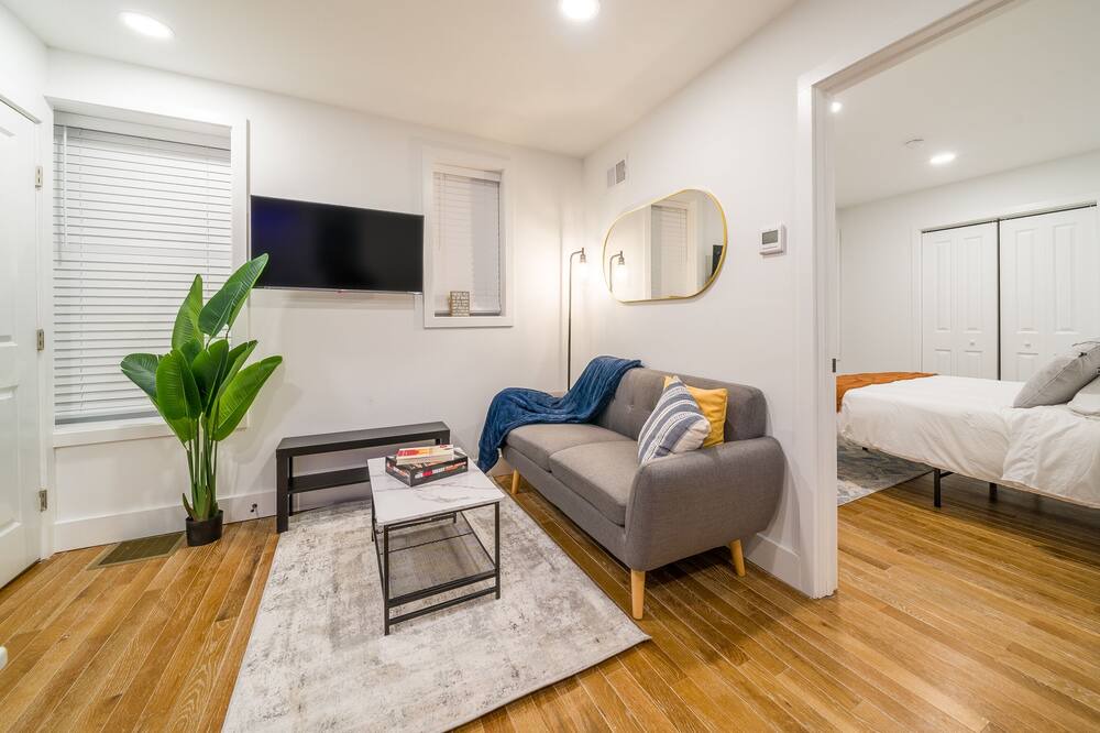 Photo of Livingroom in Corn Hill
