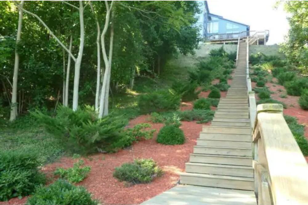 Photo of Outdoor in Fredericksburg