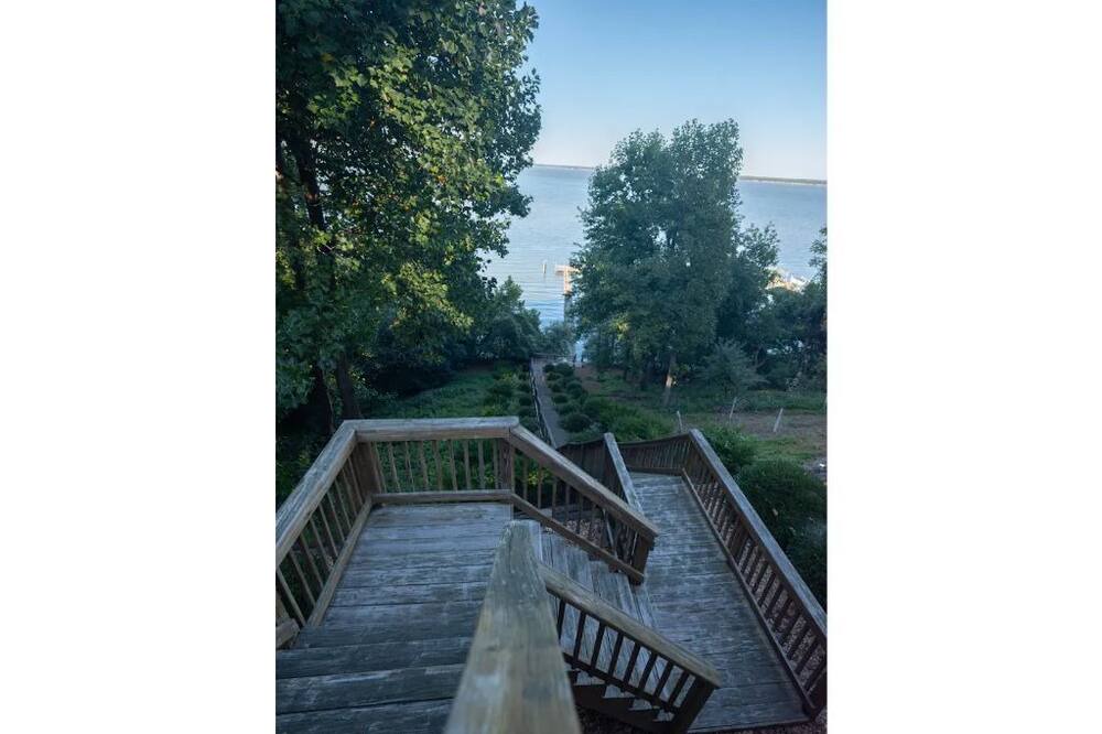 Photo of Outdoor in Fredericksburg