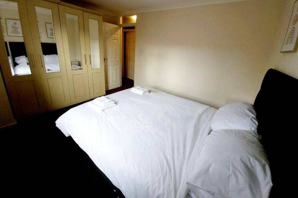 Photo of Bedroom in Earley